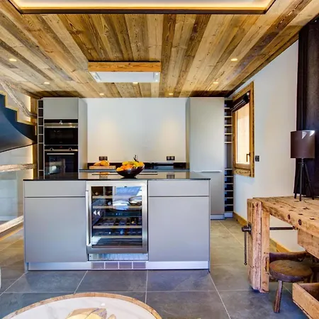 Σαλέ Whispers Of The Alps Luxury Chalet