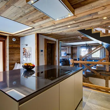 Σαλέ Whispers Of The Alps Luxury Chalet